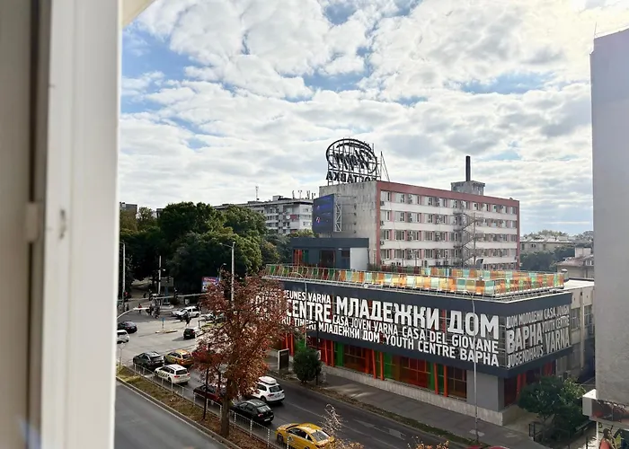 Daire 2br In Centre Varna